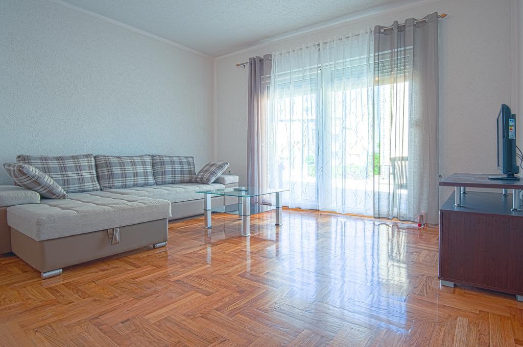 Apartments Marko Podstrana Phòng bức ảnh